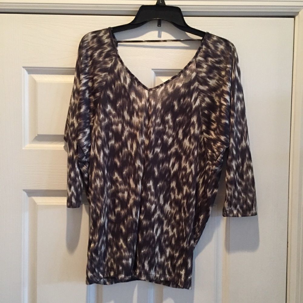 Express Top  - Picture 2 of 6